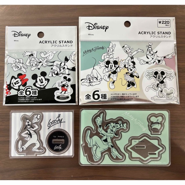 Disney(ディズニー)のグーフィー　アクリルスタンド2種セット エンタメ/ホビーのコレクション(その他)の商品写真