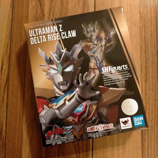 s.h.figuartsウルトラマンゼットデルタライズクロー ハンドメイドのおもちゃ(フィギュア)の商品写真