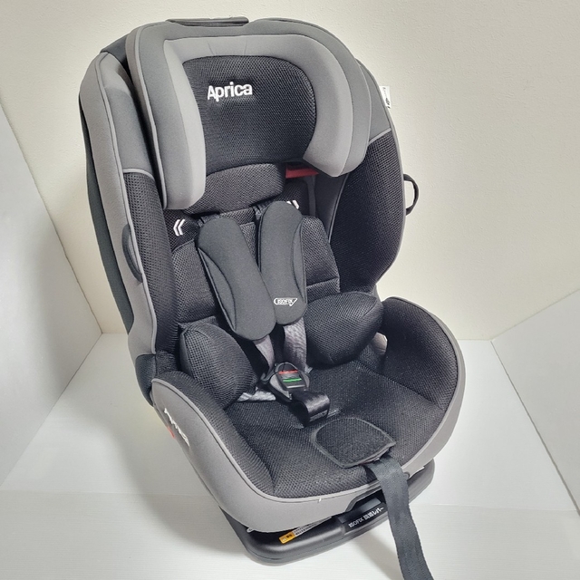 Aprica formfit AB ISOFIX 外出/移動用品 外出/移動用品