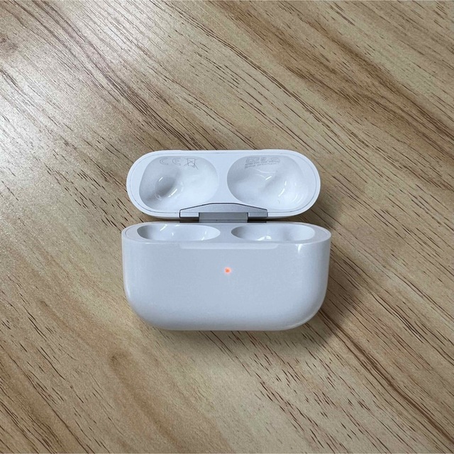 Apple AirPods Pro アップル　エアポッズ　プロ　充電ケースのみ 2