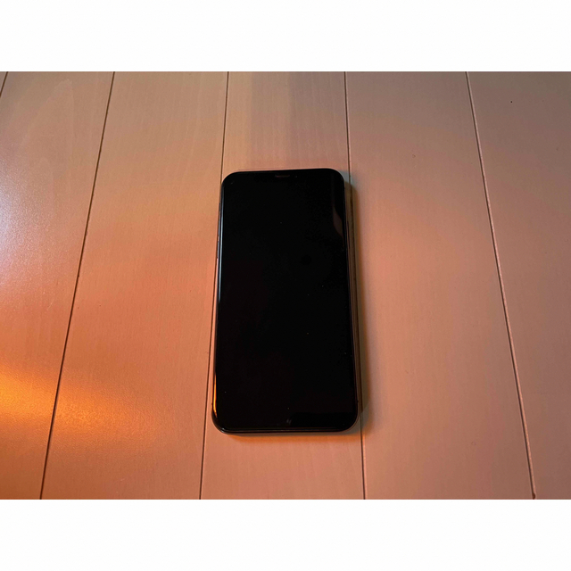 Apple(アップル)のiPhone X（水没してつきません） スマホ/家電/カメラのスマートフォン/携帯電話(スマートフォン本体)の商品写真