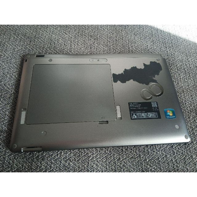 富士通(フジツウ)の富士通 STYLISTIC Q572 WindowsタブレットPC ジャンク品 スマホ/家電/カメラのPC/タブレット(タブレット)の商品写真