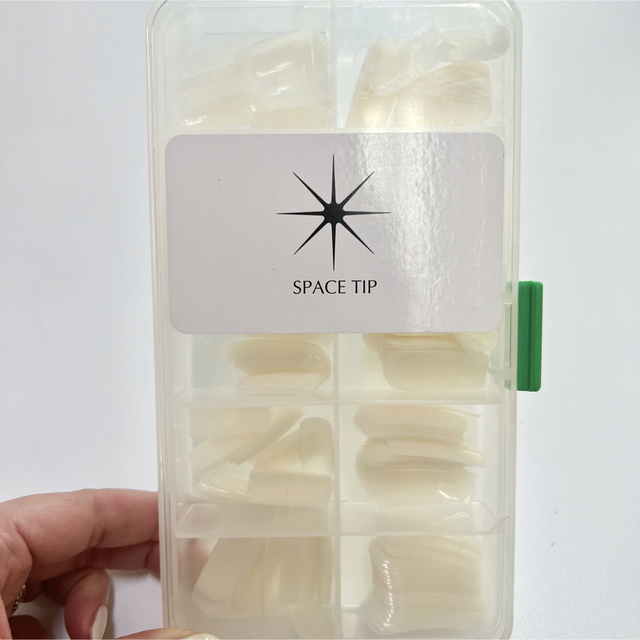 お値下げしました！space tip コスメ/美容のネイル(つけ爪/ネイルチップ)の商品写真