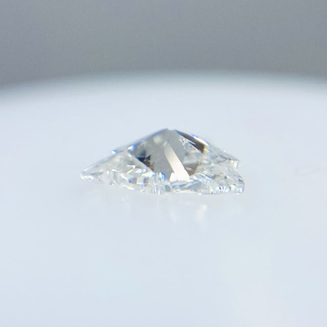 BULL・ユニークシェイプ E/SI2/0.700ct/RT1810/CGL レディースのアクセサリー(その他)の商品写真