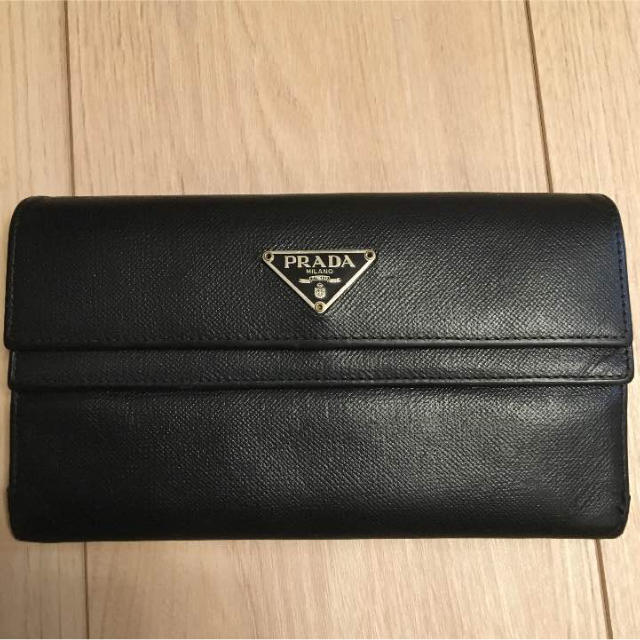 PRADA(プラダ)の☆アンディー様専用☆使いやすい☆プラダの長財布☆フォーマルな黒☆レザー財布☆ レディースのファッション小物(財布)の商品写真