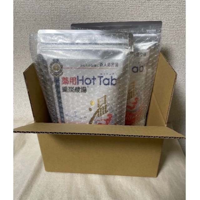 薬用ホットタブ重炭酸湯Classic 90錠×2袋 コスメ/美容のボディケア(入浴剤/バスソルト)の商品写真