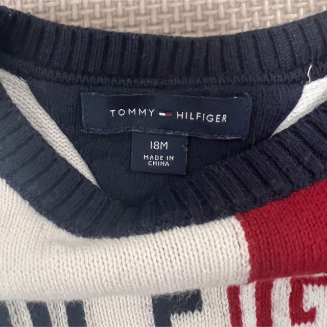 TOMMY HILFIGER(トミーヒルフィガー)のTOMY HILFIGER ニット　セーター　トップス キッズ/ベビー/マタニティのベビー服(~85cm)(ニット/セーター)の商品写真