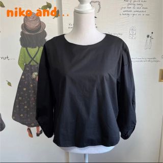 ニコアンド(niko and...)の🌼最終価格🌼∇62 ニコアンド 黒 袖可愛いブラウス(シャツ/ブラウス(長袖/七分))