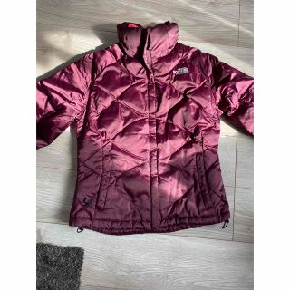 ザノースフェイス(THE NORTH FACE)のノースフェイス　中綿ダウンジャケット　バーガンディ(ダウンジャケット)