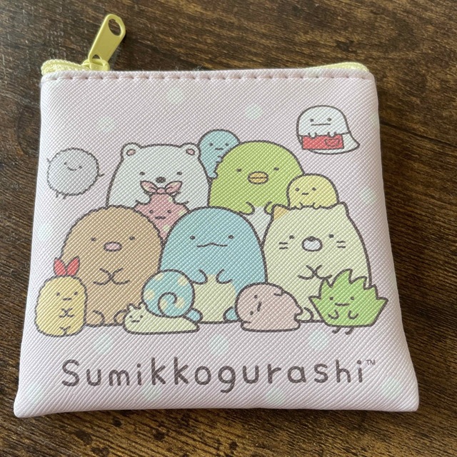 すみっコぐらし(スミッコグラシ)のすみっこぐらし♡ポーチ　美品 エンタメ/ホビーのおもちゃ/ぬいぐるみ(キャラクターグッズ)の商品写真