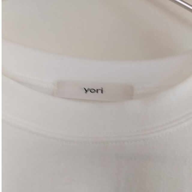 amiさん専用　yori 　ギャザースリーブカットソー レディースのトップス(カットソー(長袖/七分))の商品写真