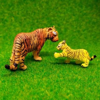 バンダイ(BANDAI)のバンダイ　食玩フィギュア　世界自然動物　アジア・オセアニア編　①ベンガルトラ親子(その他)
