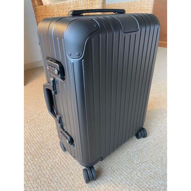 代引き人気 RIMAWA （リモワ） HYBRID Cabin 新品同様 機内持ち込み トラベルバッグ+スーツケース