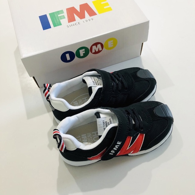IFME(イフミー)のIFME joob イフミー スニーカー 17.5cm ブラック キッズ/ベビー/マタニティのキッズ靴/シューズ(15cm~)(スニーカー)の商品写真