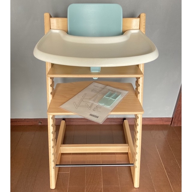 Stokke(ストッケ)の希少品　セレクトショップ仕様　ストッケ　トリップ　トラップ　ベビーガード&トレー インテリア/住まい/日用品の椅子/チェア(その他)の商品写真