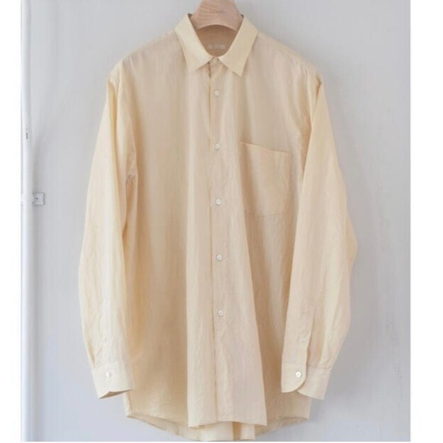 COMOLI(コモリ)の【19ss/希少品】comoli シャツ エクリュ サイズ 2 メンズのトップス(シャツ)の商品写真