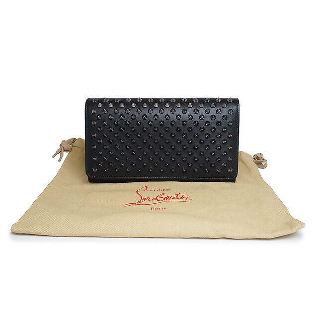 【極美品】christian louboutin 二つ折り財布　スタッズ