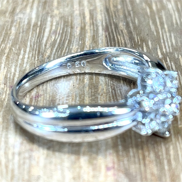 照り抜群!Pt900 ダイヤ 0.50ct 花 リング 4.06g M1193 | elchevillage.com