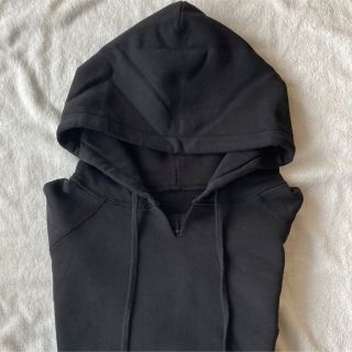 アパルトモンドゥーズィエムクラス(L'Appartement DEUXIEME CLASSE)の【NILI LOTAN/ニリロータン】JANIE HOODIE ブラック 38(パーカー)