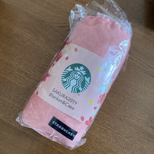 Starbucks Coffee(スターバックスコーヒー)のスターバックス ブランケット さくら 2019 キッズ/ベビー/マタニティのこども用ファッション小物(おくるみ/ブランケット)の商品写真