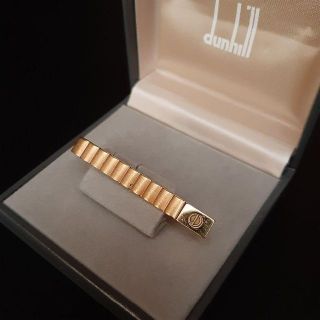 ダンヒル(Dunhill)の【良品】Dunhill　ダンヒル　ネクタイピン　ｄロゴ　ゴールド波打ち　ビジネス(ネクタイピン)