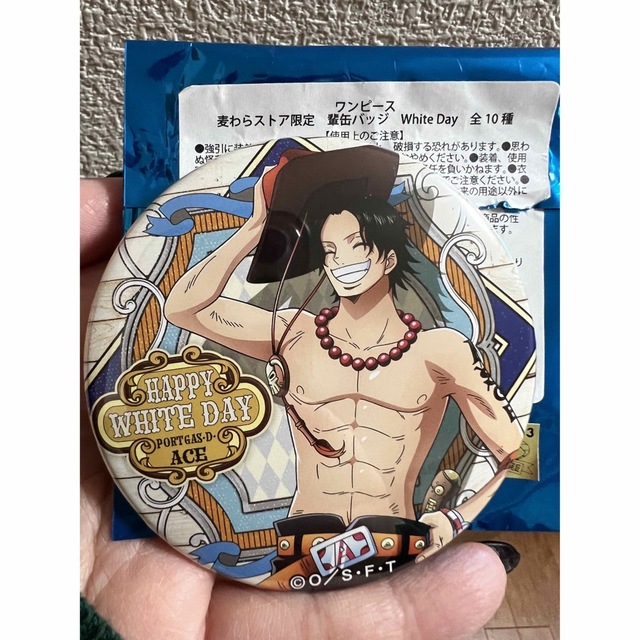 ONE PIECE(ワンピース)のホワイトデー　缶バッジ　エース エンタメ/ホビーのアニメグッズ(バッジ/ピンバッジ)の商品写真