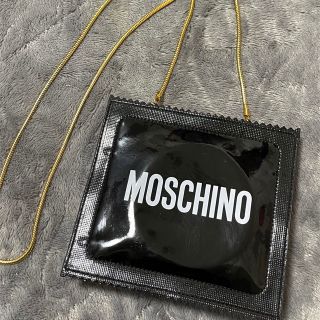 モスキーノ(MOSCHINO)のH&M MOSCHINOコラボ コンドーム型ショルダーバッグ(3月末まで出品)(ショルダーバッグ)