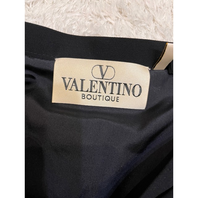 VALENTINO(ヴァレンティノ)のValentino バレンチノ ノーカラー スカートスーツ 肩パッド レディースのフォーマル/ドレス(スーツ)の商品写真