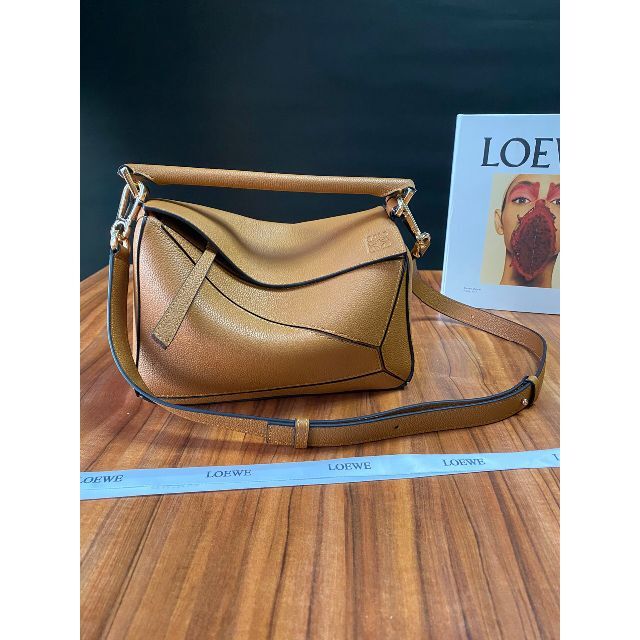 公式ショップ】 LOEWE - LOEWE ロエベ パズルバッグ スモール ライト