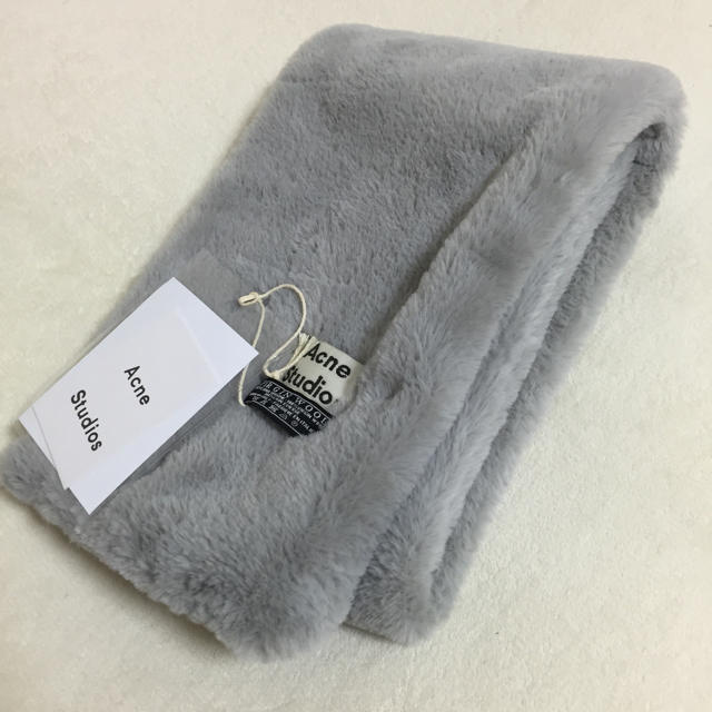 特価国産 ACNE グレー 4色の通販 by さる's shop|アクネならラクマ - 当日発送 アクネ ファーマフラー 人気好評