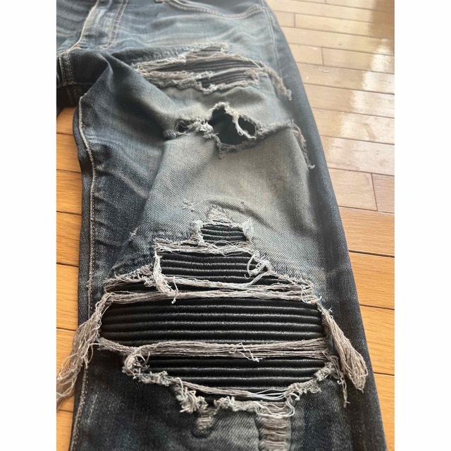 AMIRI ダメージジーンズ ダメージデニム アミリ