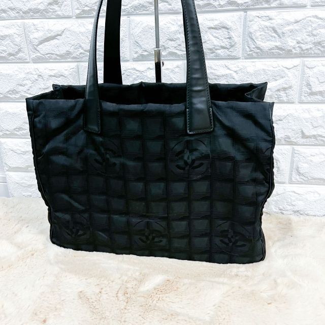 美品✨ CHANEL シャネル ニュートラベルラインMM トートバッグ ブラック-