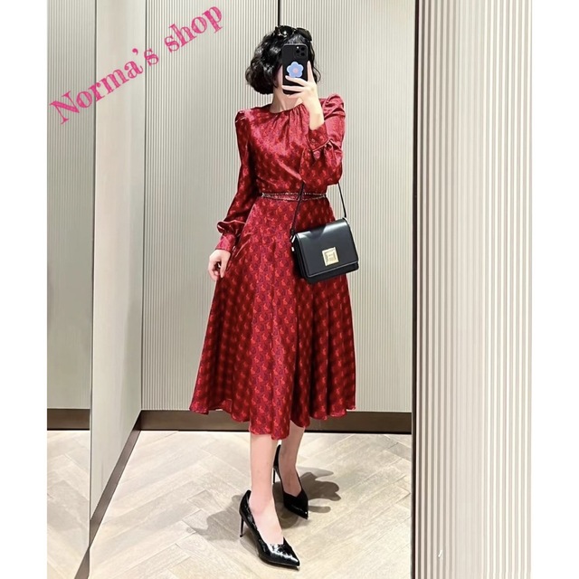 待望の再入荷! ⭐️人気新作 新品 MaxMara 赤・ロングワンピース