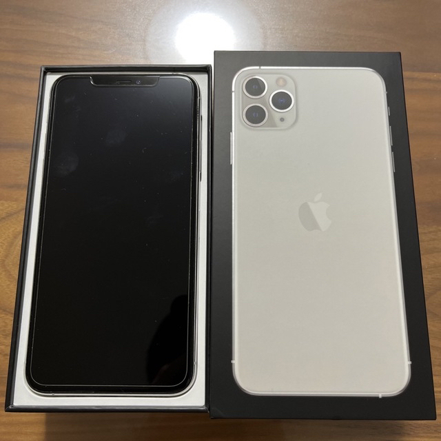 スマートフォン/携帯電話iPhone 11 Pro Max 64GB シルバー