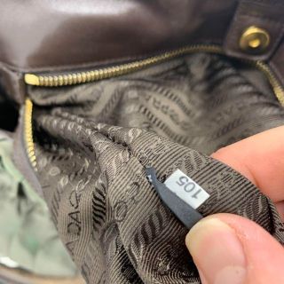 PRADA - プラダ 2way ハンドバッグ ショルダー キルティング ベージュ