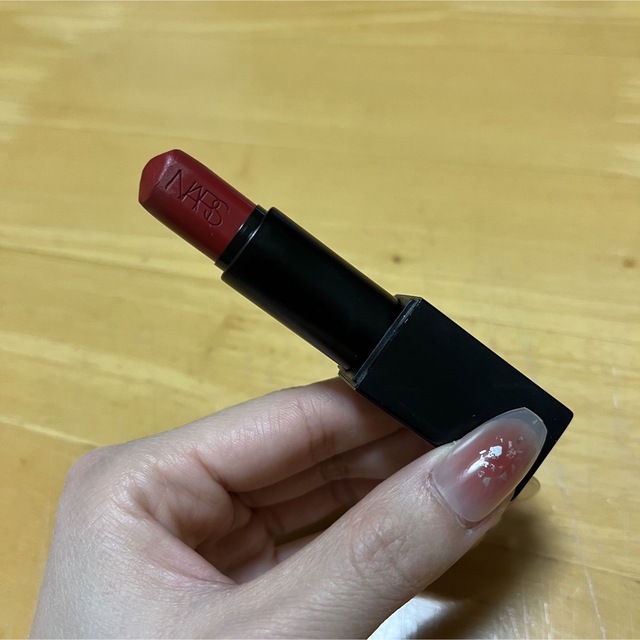 NARS(ナーズ)のNARS オーデイシャス リップスティック エンタメ/ホビーのトレーディングカード(その他)の商品写真