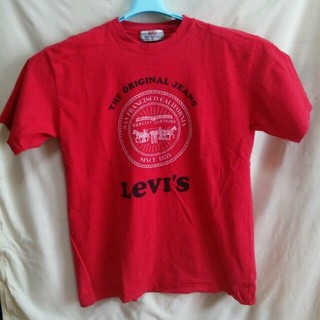 リーバイス(Levi's)のリーバイス  赤 Tシャツ(Tシャツ/カットソー(半袖/袖なし))