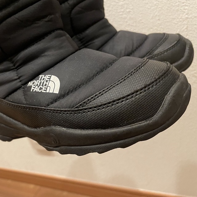 THE NORTH FACE(ザノースフェイス)の専用 キッズ/ベビー/マタニティのキッズ靴/シューズ(15cm~)(ブーツ)の商品写真