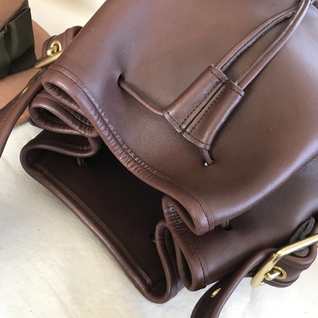 COACH(コーチ)の【美品／米国】OLD COACH オールドコーチ巾着型ショルダーバッグブラウン レディースのバッグ(ショルダーバッグ)の商品写真