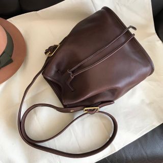 コーチ(COACH)の【美品／米国】OLD COACH オールドコーチ巾着型ショルダーバッグブラウン(ショルダーバッグ)