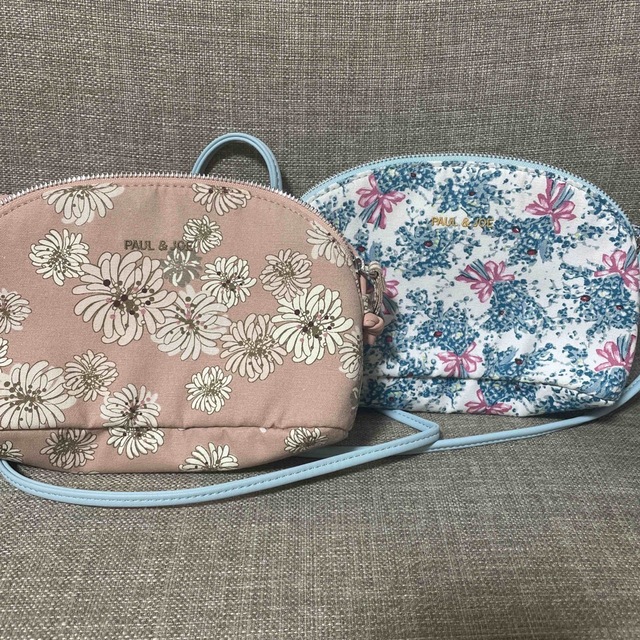 PAUL & JOE(ポールアンドジョー)のユニクロ Paul & JOE ポーチ 2個セット レディースのファッション小物(ポーチ)の商品写真