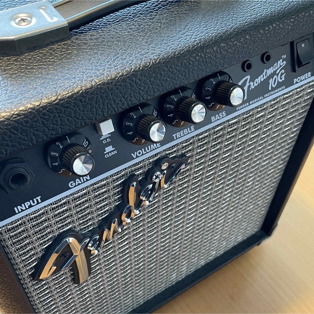 Fender(フェンダー)のFender ギターアンプ Frontman 10G 楽器のギター(ギターアンプ)の商品写真