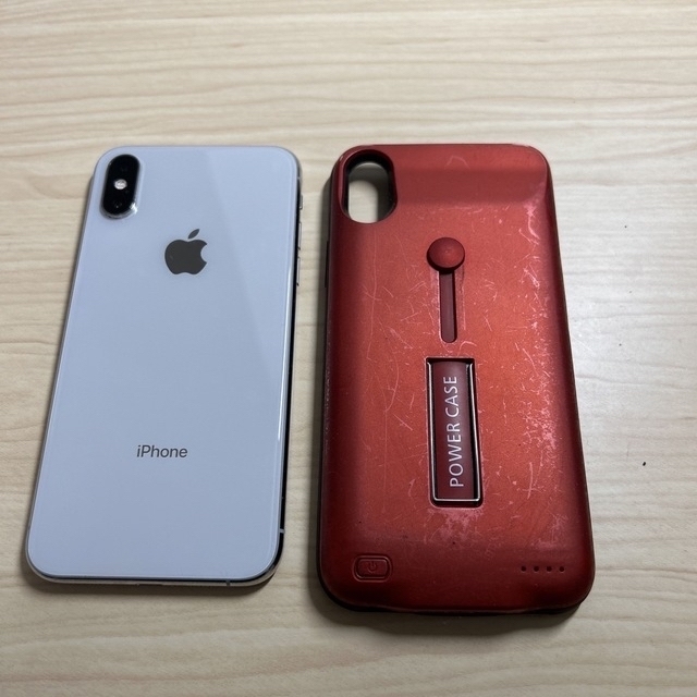 iPhone(アイフォーン)のiPhone Xs 256G 充電ケース付き スマホ/家電/カメラのスマートフォン/携帯電話(スマートフォン本体)の商品写真