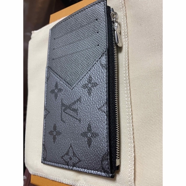 LOUIS VUITTON(ルイヴィトン)の【新品・未使用】ルイ・ヴィトン コインカードホルダー シルバー M30839 メンズのファッション小物(コインケース/小銭入れ)の商品写真