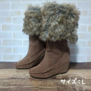 【B1062】Girls Boutique ファー付きウェッジヒールブーツ（L）(ブーツ)