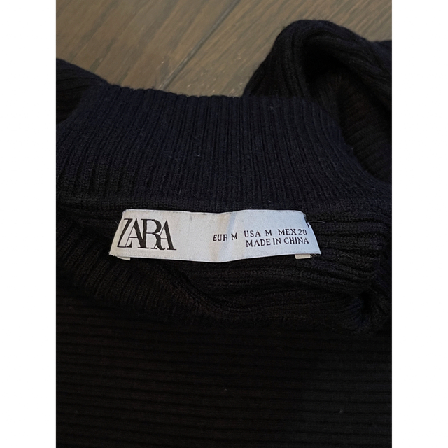 ZARA(ザラ)のZARA パフスリーブ ニット セーター レディースのトップス(ニット/セーター)の商品写真