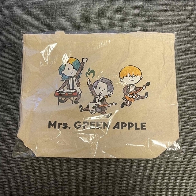 Mrs. GREEN APPLE トートバッグ フォトカード 001 エンタメ/ホビーのタレントグッズ(ミュージシャン)の商品写真