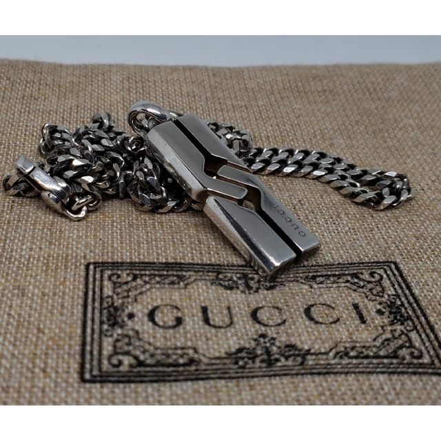 Gucci - 【現行美品】GUCCI ノットインフィニティ インターロッキング
