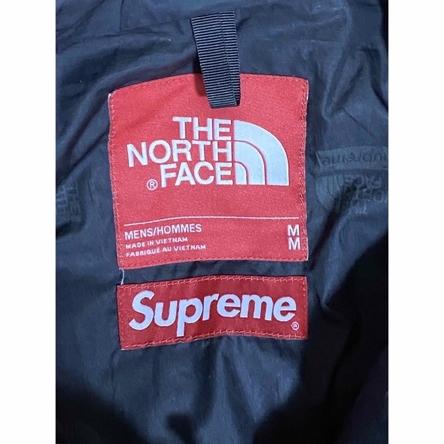 Supreme(シュプリーム)のSupreme × TNF Expedition Jacket 18AW 黒 M メンズのジャケット/アウター(ダウンジャケット)の商品写真