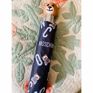 モスキーノ(MOSCHINO)のモスキーノ●傘●日傘●雨傘●くまちゃん●ロゴ●ブラック●黒●ワンタッチ(傘)